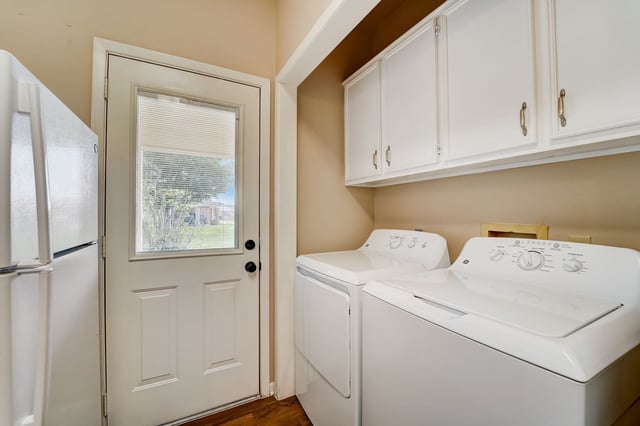 20_web_or_mls_E_Larkspur_St_020