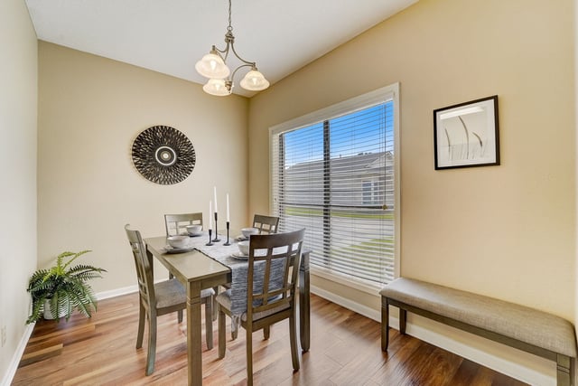 6_web_or_mls_E_Larkspur_St_006